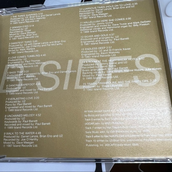 Euc-u2 The Best Of 1980-1990 The B-Sides Island 314-524 612-2 (2 CD Set) Vintage - Picture 7 of 9